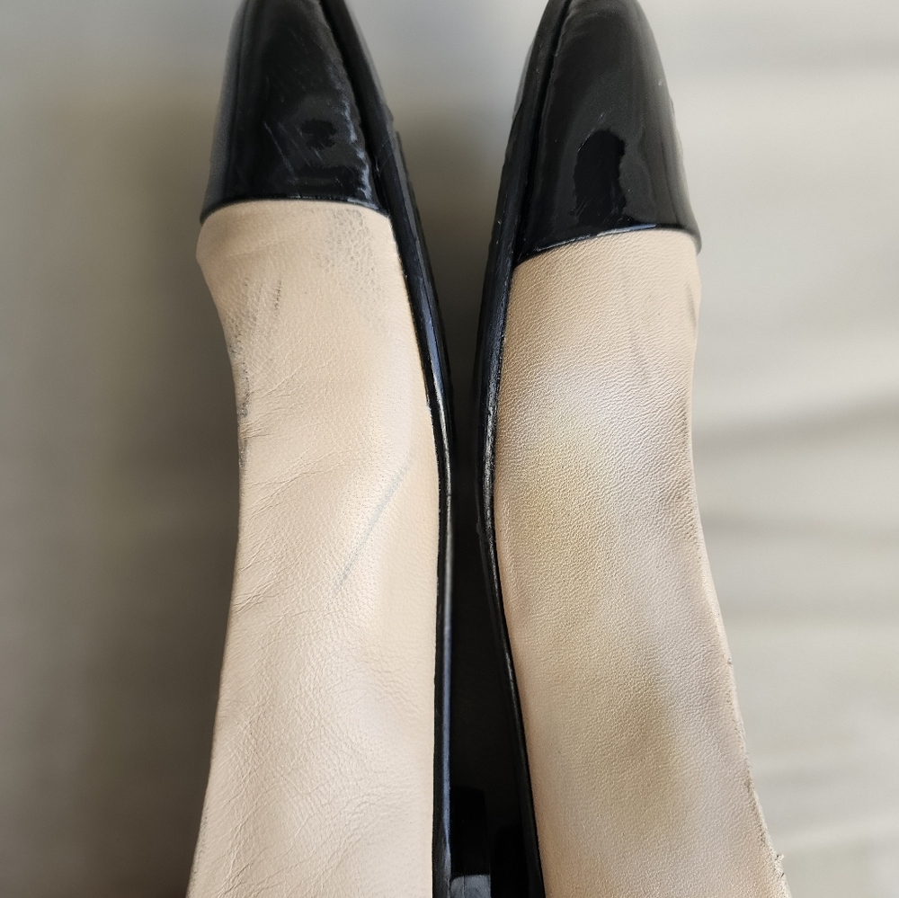 Taryn Rose Women's Rosa in Beige and Black Leather Combo Ballet Flat 7.5C - Picture 4 of 6